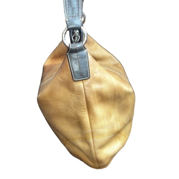 ▶️ Coach ◀️ SOHO Large HOBO F10907 - Picture 13 of 17